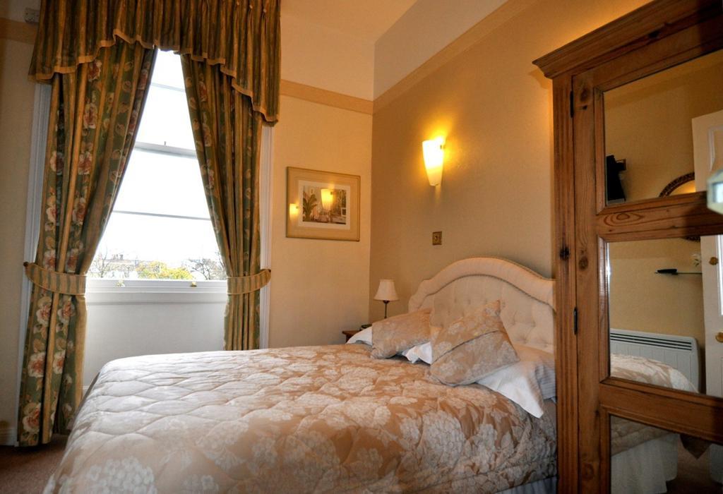 Willoughby House Hotel & Apartments Cheltenham Quarto foto