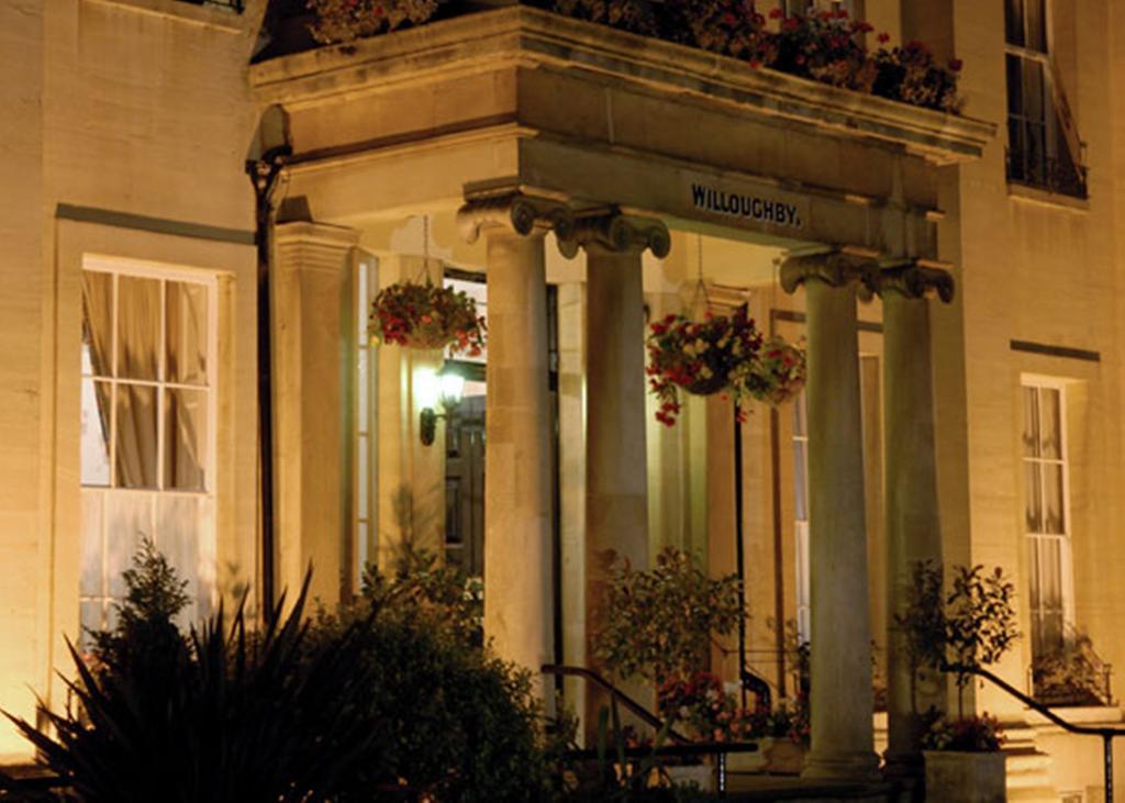Willoughby House Hotel & Apartments Cheltenham Exterior foto